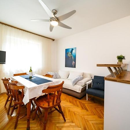 Apartment Zuza Krk Krk Town Esterno foto